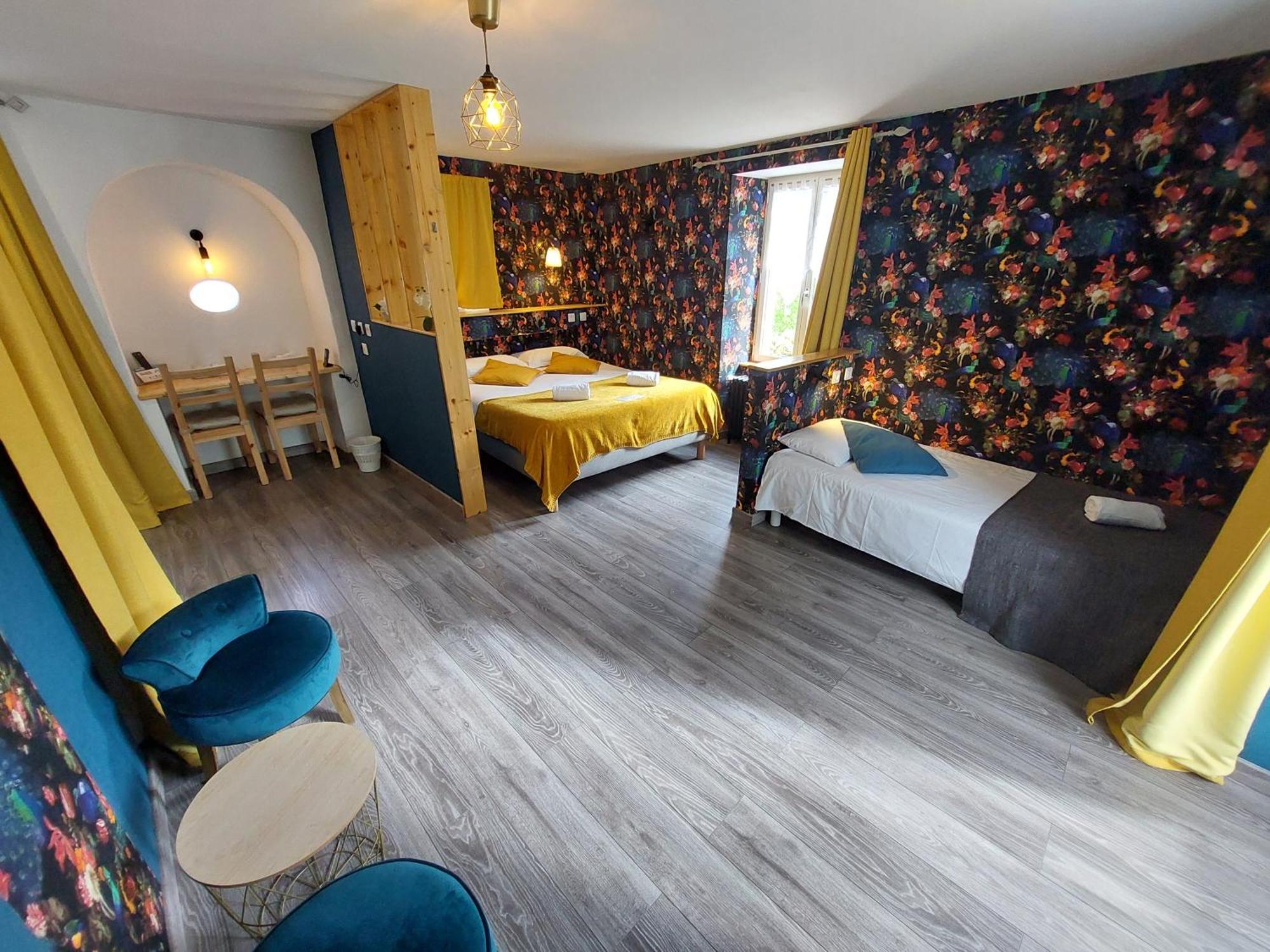 Logis Hotels - Auberge De L'Ile - Hotel 3 Etoiles Et Restaurant Creysse  Eksteriør bilde
