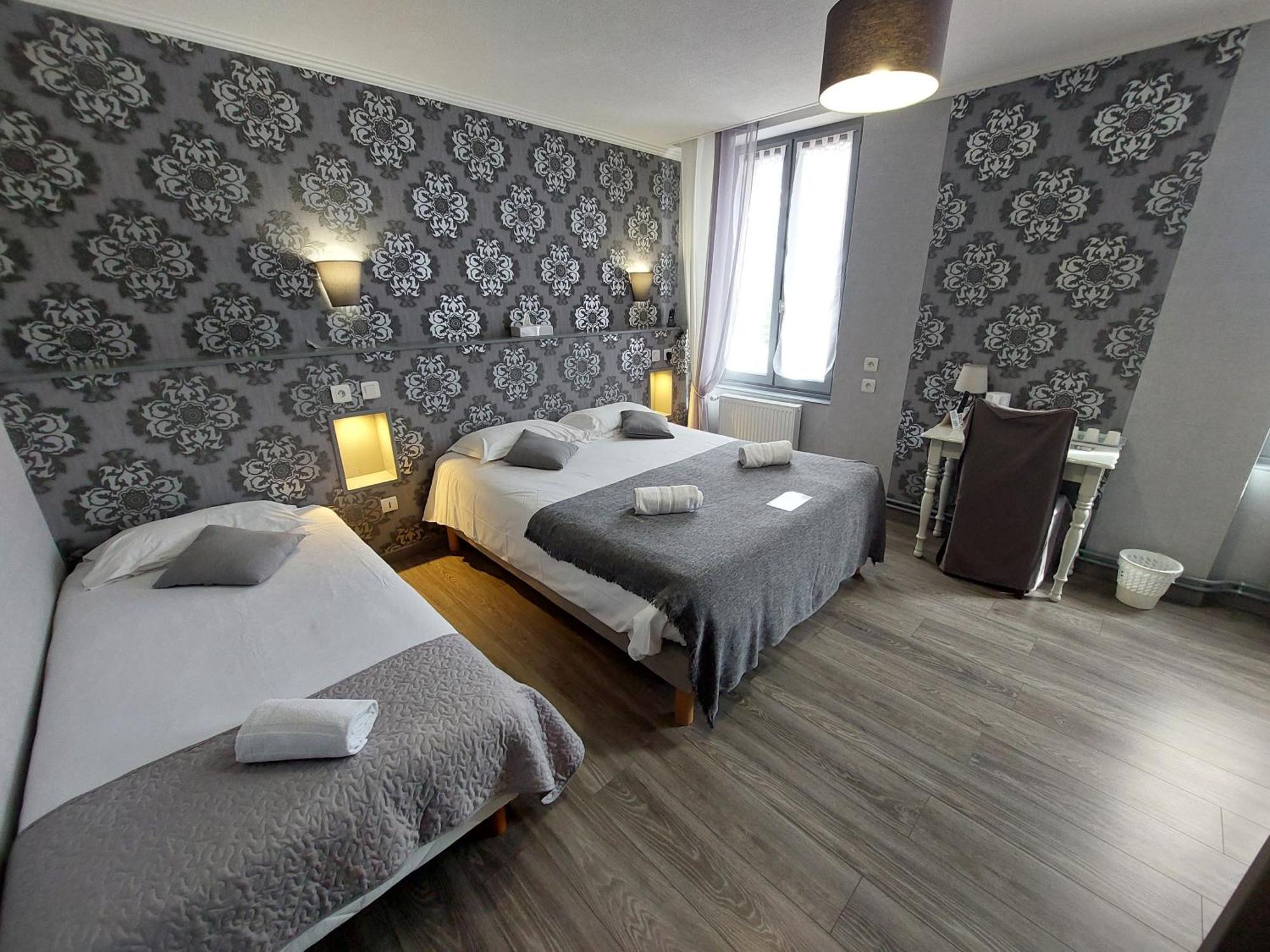 Logis Hotels - Auberge De L'Ile - Hotel 3 Etoiles Et Restaurant Creysse  Eksteriør bilde