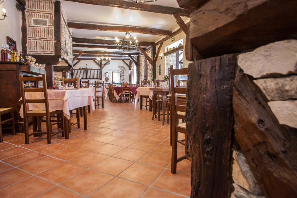 Logis Hotels - Auberge De L'Ile - Hotel 3 Etoiles Et Restaurant Creysse  Eksteriør bilde