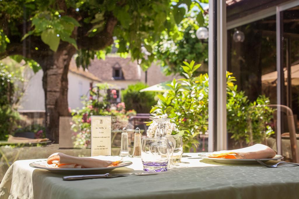 Logis Hotels - Auberge De L'Ile - Hotel 3 Etoiles Et Restaurant Creysse  Eksteriør bilde