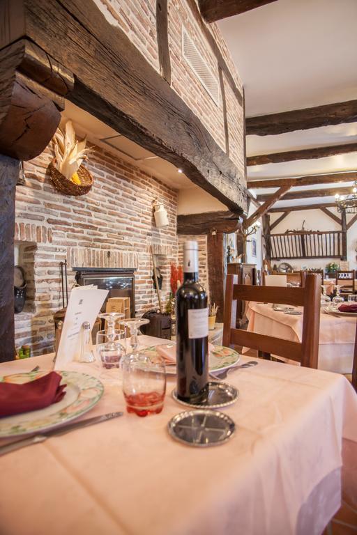 Logis Hotels - Auberge De L'Ile - Hotel 3 Etoiles Et Restaurant Creysse  Eksteriør bilde
