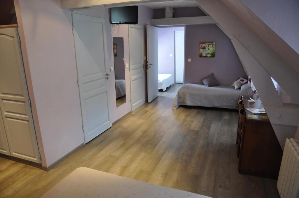 Logis Hotels - Auberge De L'Ile - Hotel 3 Etoiles Et Restaurant Creysse  Eksteriør bilde